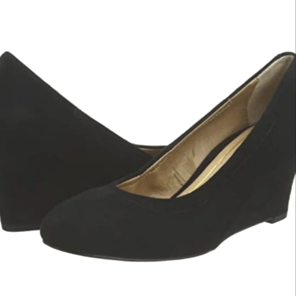Vionic Black Suede Wedge Shoe - Picture 3 of 6